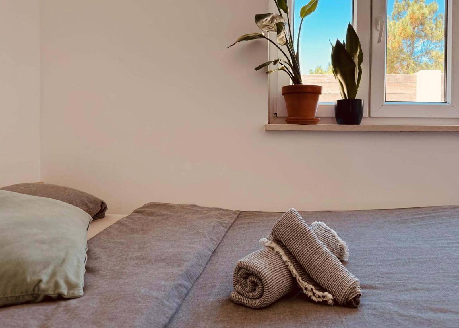 Saone Guesthouse & Coworking Ericeira Esterno foto